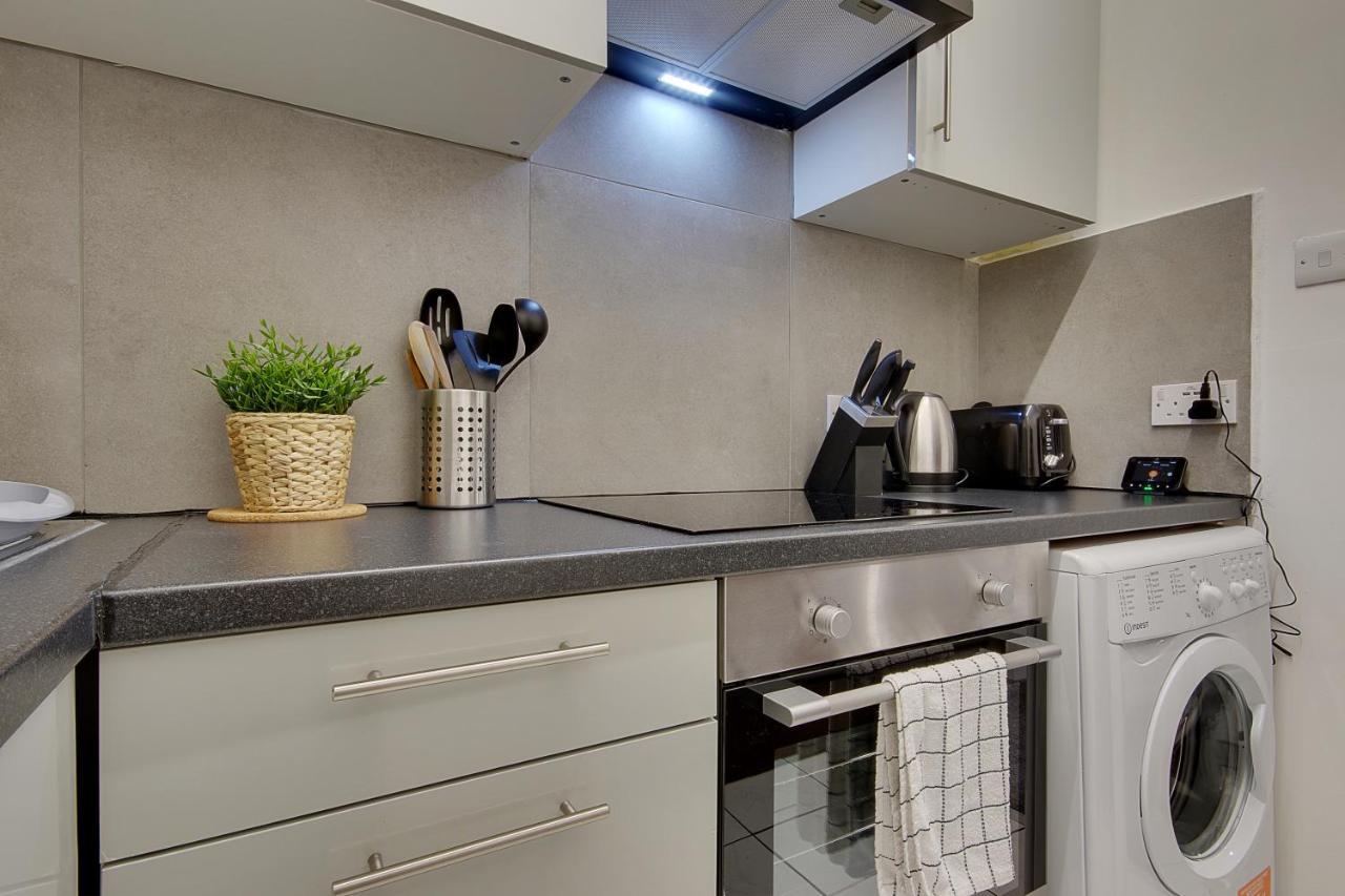 Sea La Vie Apartment Bournemouth Bagian luar foto
